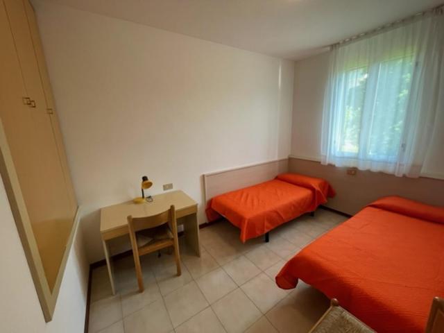 Apartament With Swimming Pool Lägenhet Caorle Exteriör bild